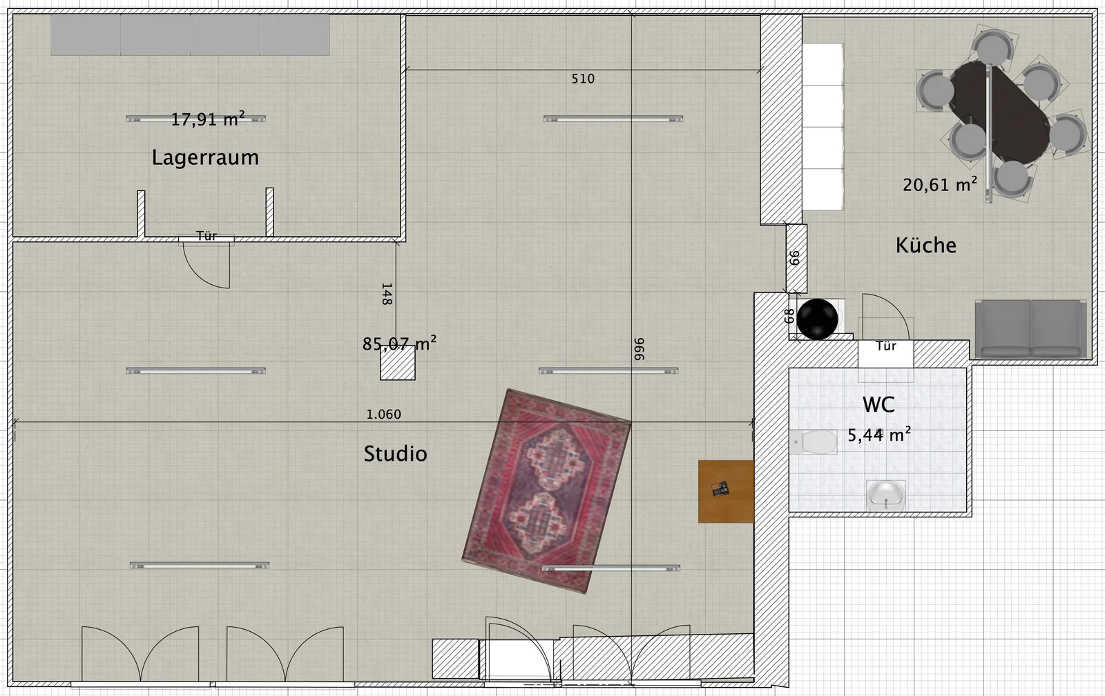 Grundriss des Mietstudios: 85 qm Studio, Küche, Lagerraum und WC
